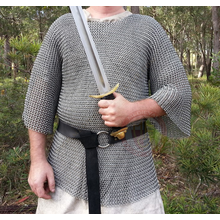 Sword and Butted Haubergeon Tunic